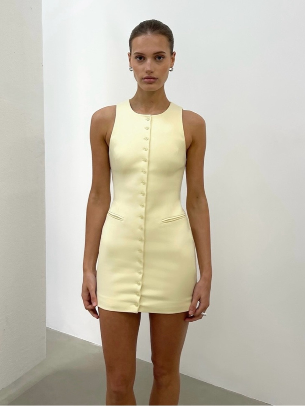BOA. BUTTER YELLOW BUTTON SLEEVELESS SHIFT DRESS WOMENS MEDIUM